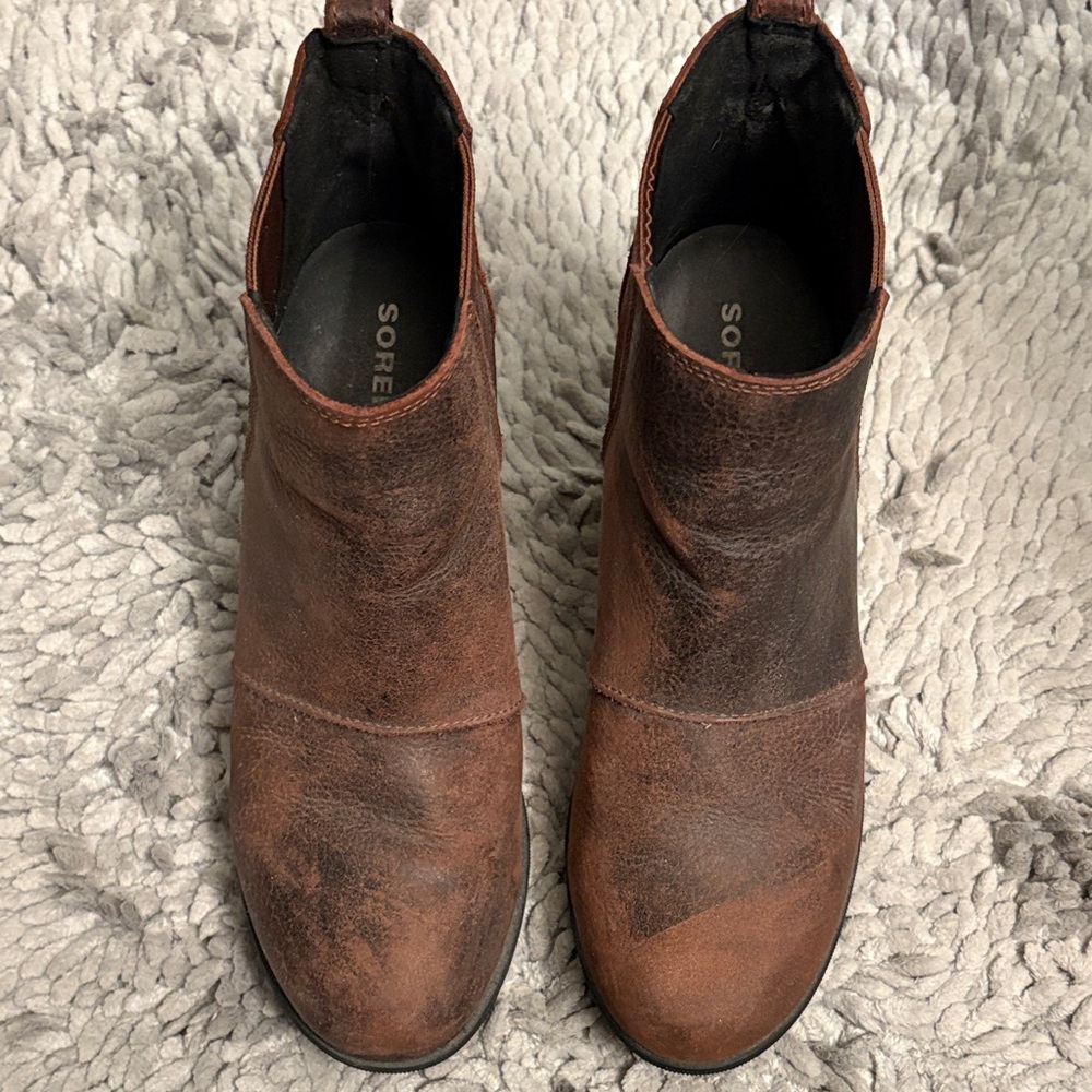 Sorel Joan of Arc Distressed Brown Leather Boots size 9
